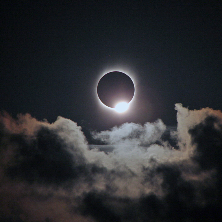 When we say we can’t contain our excitement, we mean it! April 2024 is here, which means the #SolarEclipse is here! Learn everything you need to know about this, and more on our blog: bit.ly/3PJykze ⭐ [ 📷: Rick Fienberg/TravelQuest International/Wilderness Travel ]