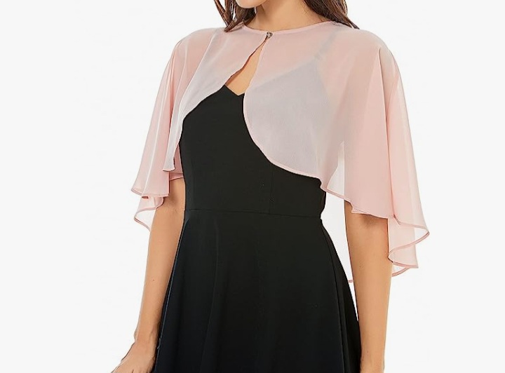 verysadrabbit's tweet photo. @Pluto_065 Maybe try a shawl? 
I use it to cover some of my scars when I wear dresses 💕 you can match them to the dress and it looks really cute too (。・ω・。) https://t.co/PU3kKERmbV