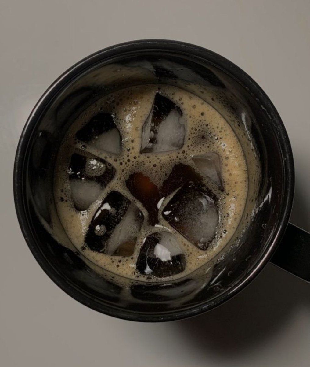 LUStVyKVKN6srFR's tweet image. ร้อนเกินไป
ก็แค่เติมน้ำแข็ง
ใช้ชีวิตง่ายๆ
อย่าไปจริงจังกับชีวิต
มากเกินไป
จนตัวเองเครียด...

GolfyTT☕