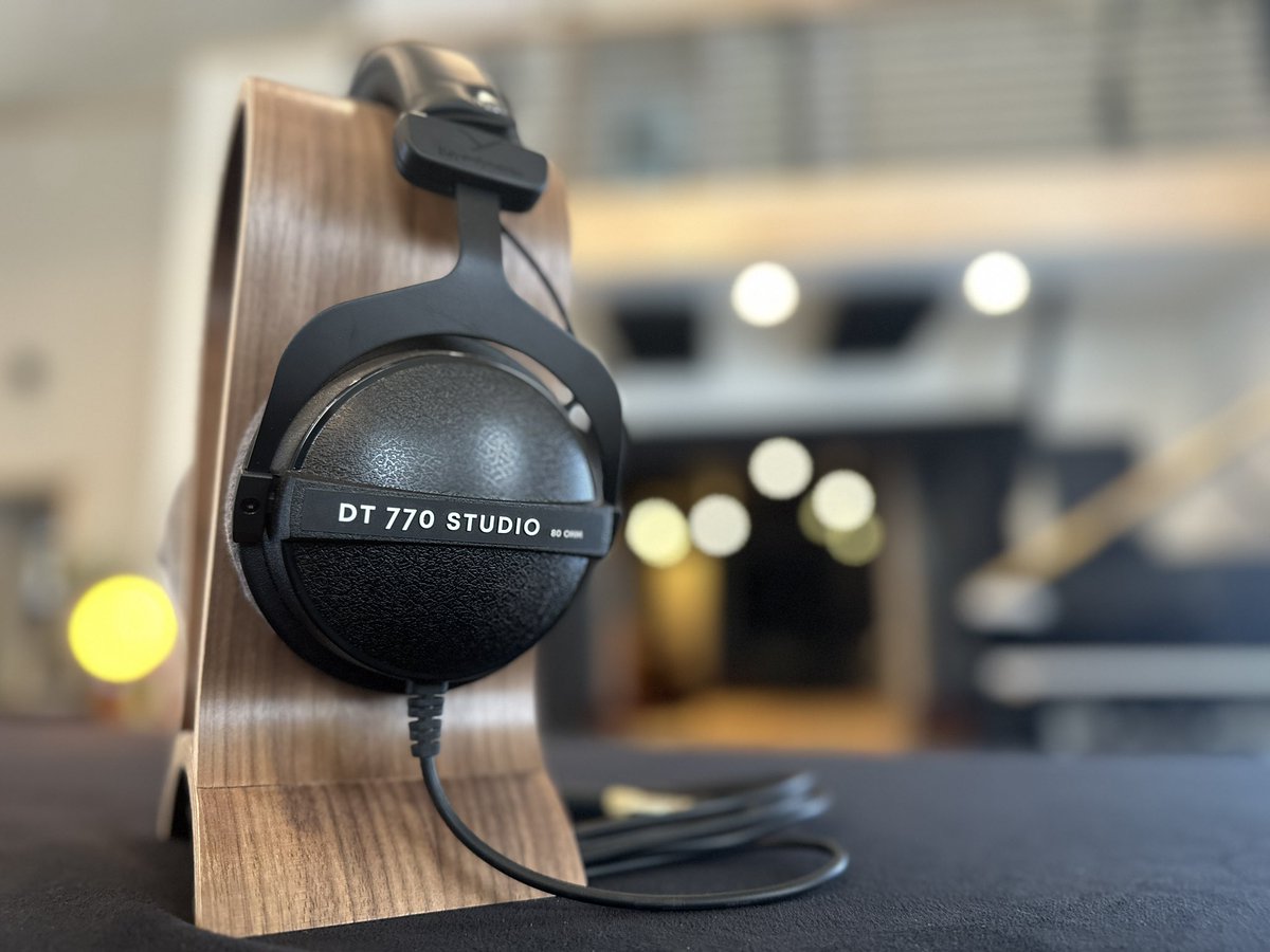 beyerdynamicUSA's tweet image. Dreams within reach. DT 770 PRO bit.ly/3IVMFEK
