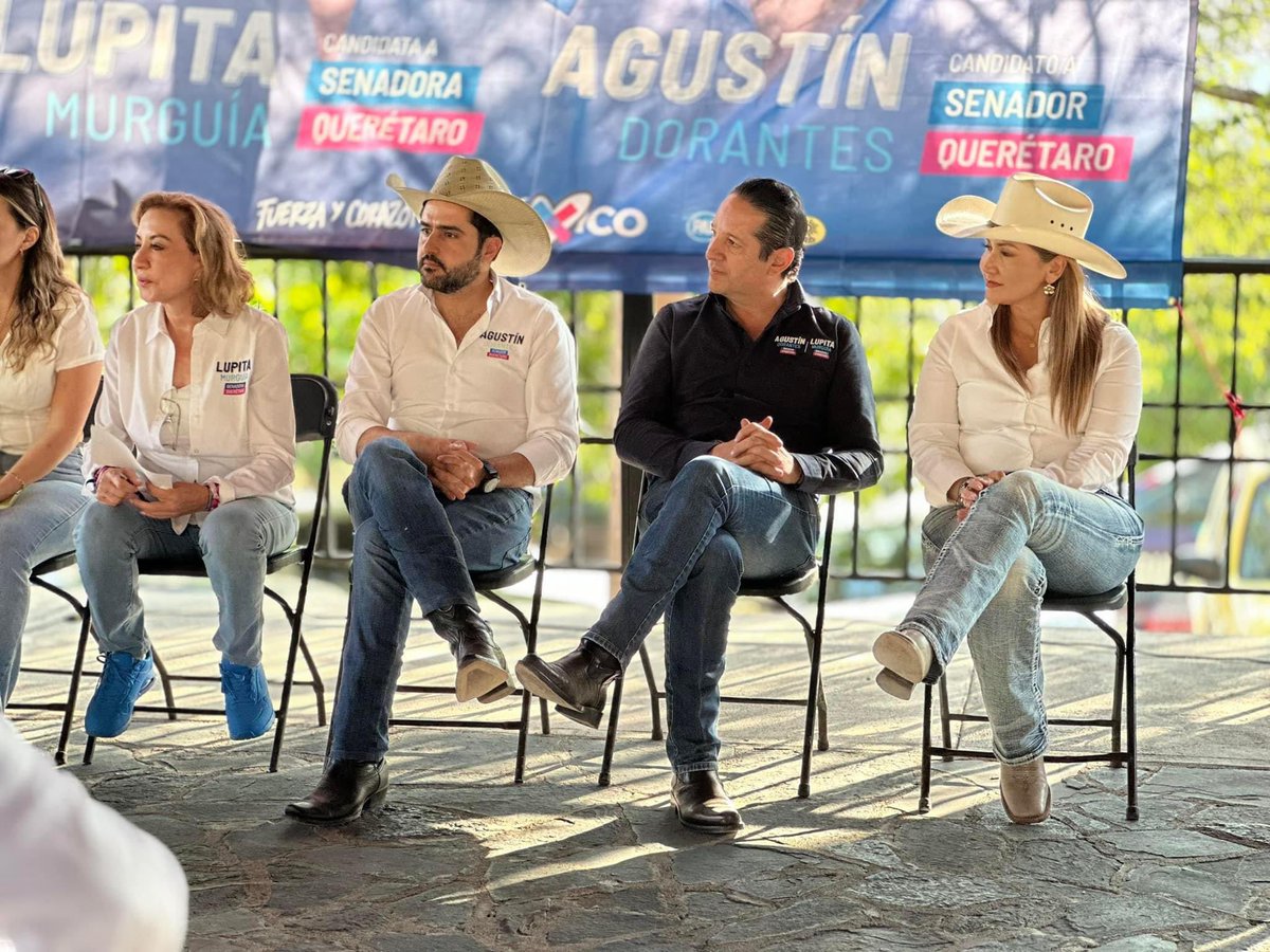 SoniaRocha1qro's tweet image. En equipo con los candidatos a #SenadoresDeLaRepública @LupitaMurguiaG y @agusdorantes , y con la mejor compañía @PanchDominguez , visitamos a deportistas y amigos en #Conca #ArroyoSeco, seguiremos caminando Kon Todo y con pasos firmes, #CercanosYDeTuLado #SerranaDe💙