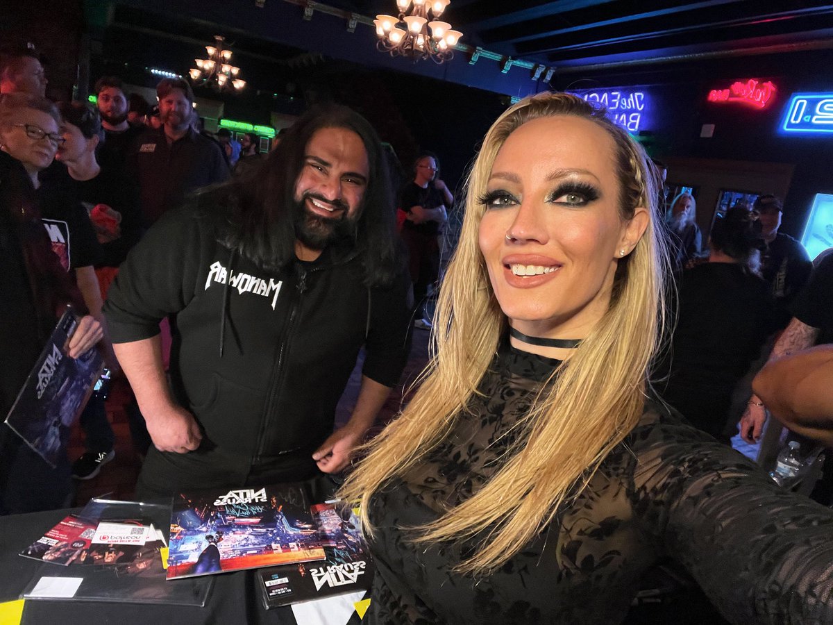 Trent hanging and talking some music and pro wrestling with the incredible @hurricanenita at @therave in Milwaukee after an absolutely amazing set! Awesome tour alongside @thisisdiamante and @STARBENDERS, each and every band threw down pure power at these shows! #HEMIMUSIC