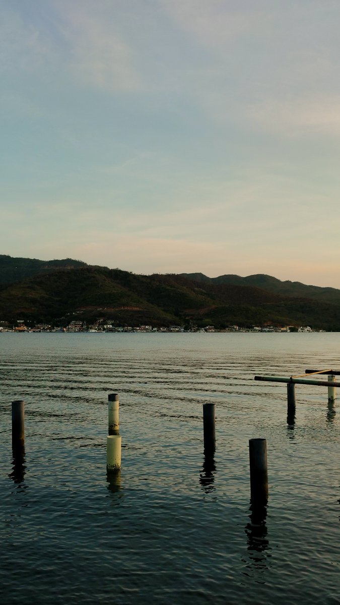 arquimontero's tweet photo. A T A R D E C E R

📍Playa San Luis / Mochima (Sucre) https://t.co/Oa6NBl2Ct0