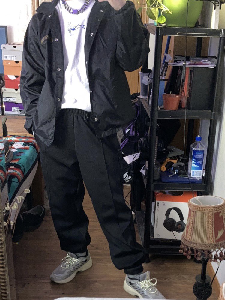 deadwallets's tweet photo. mister misfit but ain't missed a fit in months https://t.co/bMEjnbcvb3