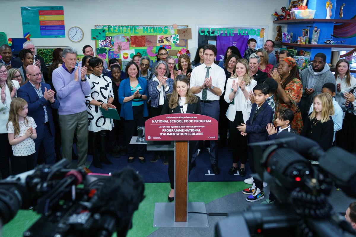 PM Justin Trudeau just announced the new National School Food Program to ensure kids, especially vulnerable kids, have access to healthy meals. Learn how this program will help take pressure off of families and help kids reach their full potential: ow.ly/EWLH50R5RXj