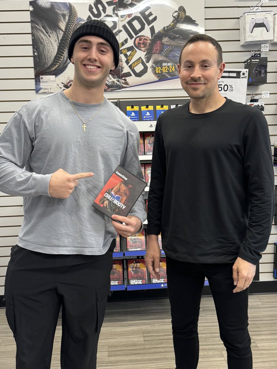 sethmeiring's tweet image. I’m a noob on this platform but figured I’d get this post up considering all the @GameStop stuff😭