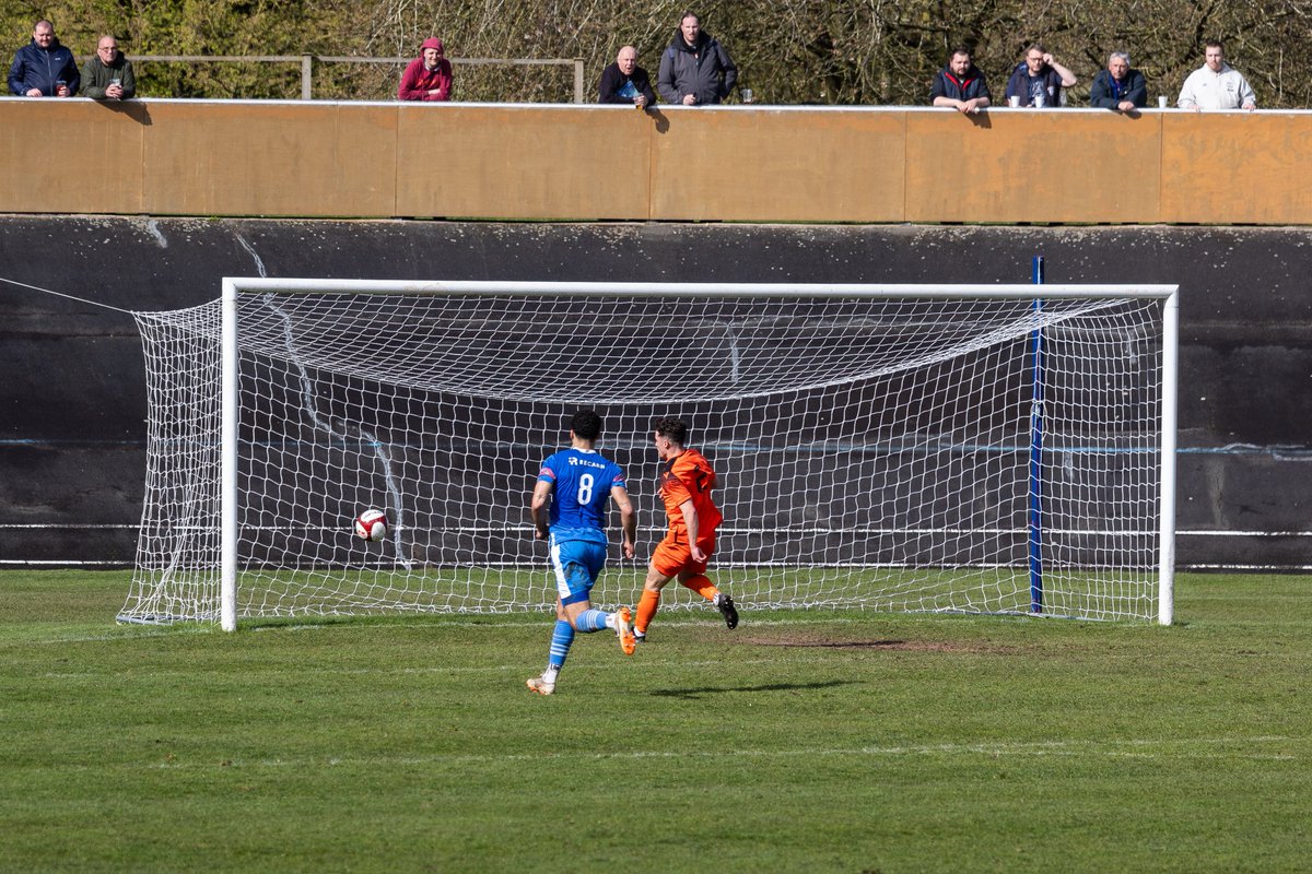 Newcastle Town Equalise! 1 - 1 #weareleek