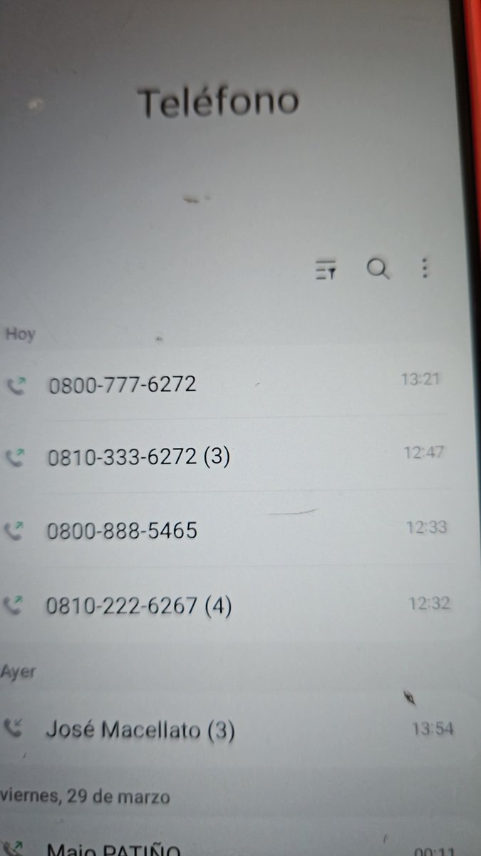 Mi mamá perdió la billetera, con documentación y tarjetas. Pudimos dar de baja todo, menos <a href="/NaranjaX/">Naranja X</a> que no te atienden de ninguna manera. Clavada al teléfono tratando de lograr denunciarla! Un servicio de porquería. Ella no puede usar la aplicación, entonces que se joda!!