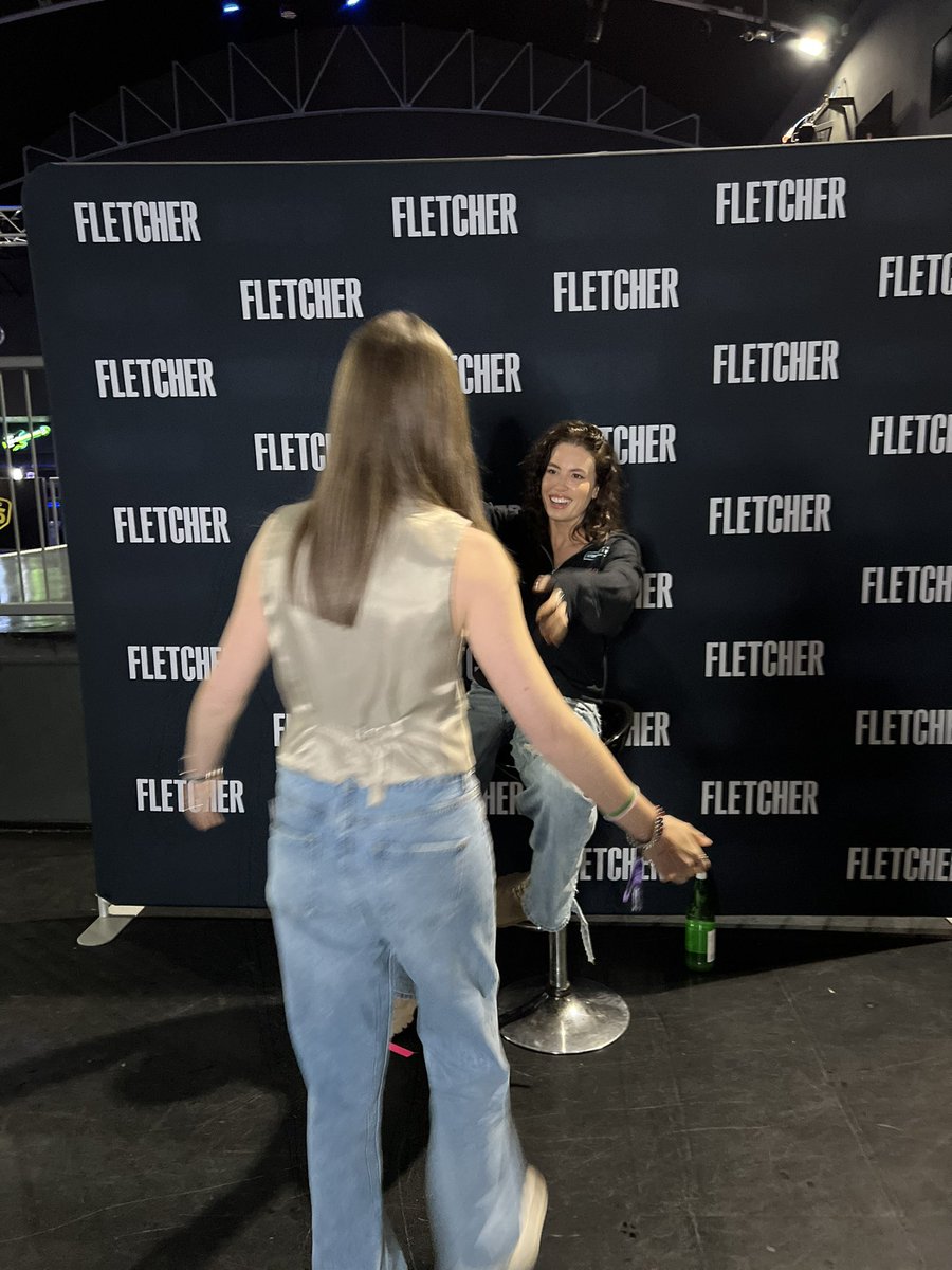 findingGiada's tweet image. finally reunited with @findingfletcher  can’t even find the words to express how i feel right know. what a night. thank you for your kindness and for remembering me. i love you so much 🤍 until next time