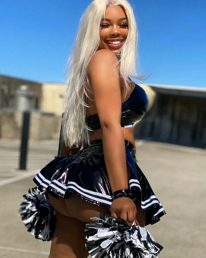 ravin_snow's tweet photo. Can we go on a date
#photochallenge #tems #AprilFoolsDay #ChelseaFC #tuchel #Mourinho #menarecrazy #verydarkman #tems #airpeace #tiwa #firstlady #naira #airdrop #davido #diddy #DaddySol https://t.co/pIy4kDghn2