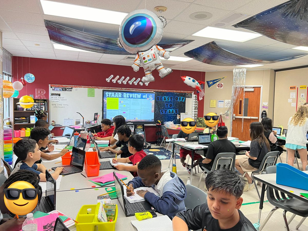 Lauren Russell tweet media