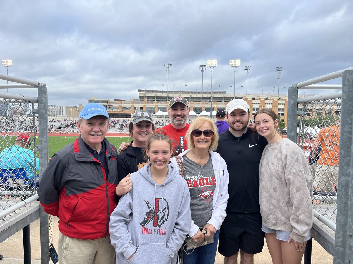 BrookeMaupin0's tweet photo. Had a great time competing against the best at the Texas Relays!! Awesome experience! Canโt wait to go back Next year!!! #TXRelays https://t.co/Et4gJeFlA5