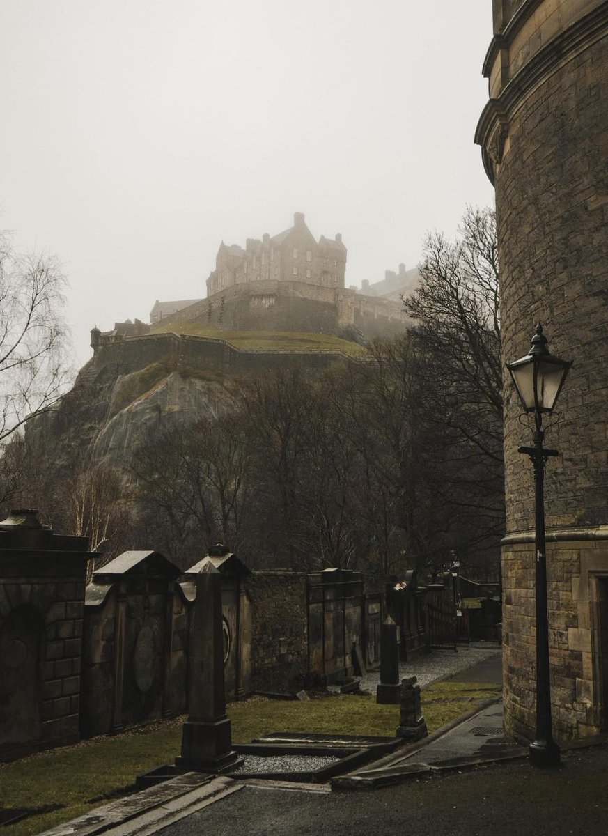 ShiroNoOne's tweet image. يوم طبيعي في شوارع ادنبره 🏴󠁧󠁢󠁳󠁣󠁴󠁿