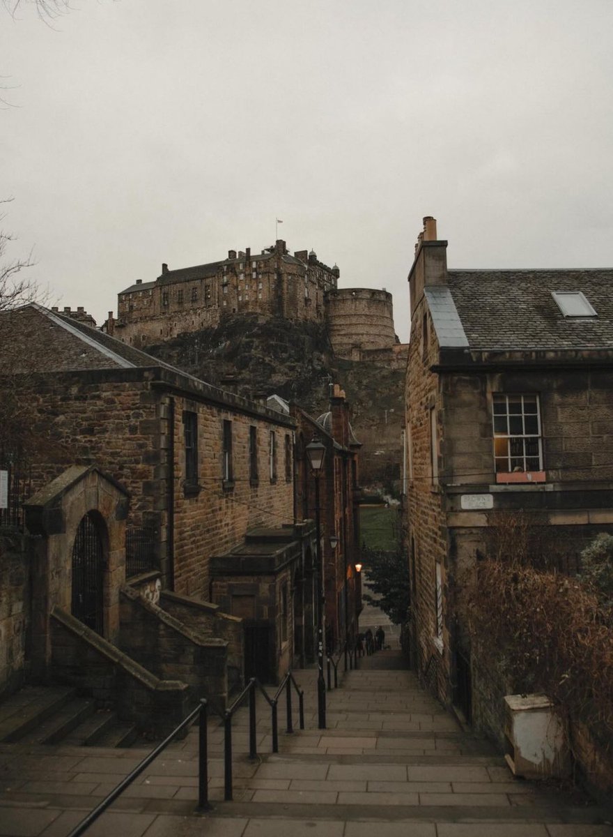 ShiroNoOne's tweet image. يوم طبيعي في شوارع ادنبره 🏴󠁧󠁢󠁳󠁣󠁴󠁿