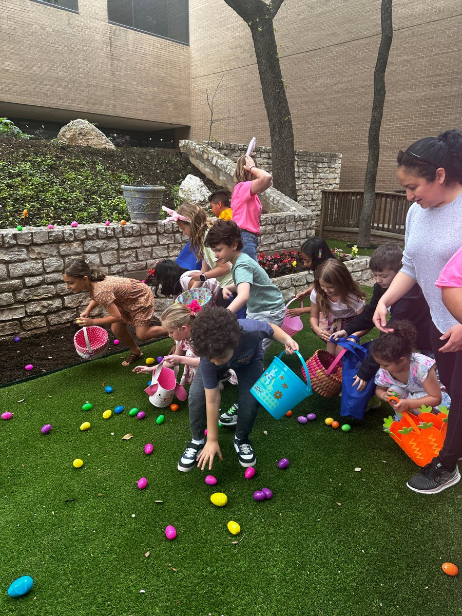 Our associates and their children had an egg-cellent time at the Easter egg hunt at Ascension Seton Northwest. From searching for hidden treasures to enjoying treats, it was an egg-stravaganza of joy! 🐰 🐣