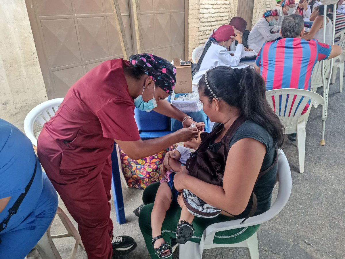 AlcaldíaSucre (@lalcaldiasucre) on Twitter photo #EnFotos📸El Alcalde <a href="/JoseVRangelA/">José Vicente Rangel A</a> brindó una jornada de atención social a vencinos del sector San Pascual, Barrio Carpintero, quienes disfrutaron de servicios de medicina general, laboratorio, oftalmología, entrega de lentes y medicamentos gratuitos🙌#AbrilDeVencedores #EnFotos📸El Alcalde <a href="/JoseVRangelA/">José Vicente Rangel A</a> brindó una jornada de atención social a vencinos del sector San Pascual, Barrio Carpintero, quienes disfrutaron de servicios de medicina general, laboratorio, oftalmología, entrega de lentes y medicamentos gratuitos🙌#AbrilDeVencedores