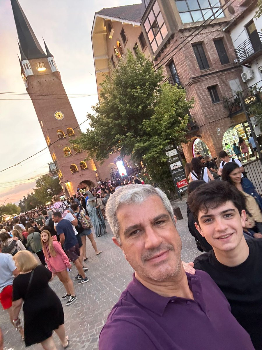 Tan feliz de que estés en la vida querido hijo!

Feliz cumple <a href="/Ivoandreszotto2/">Ivoandreszottos</a>