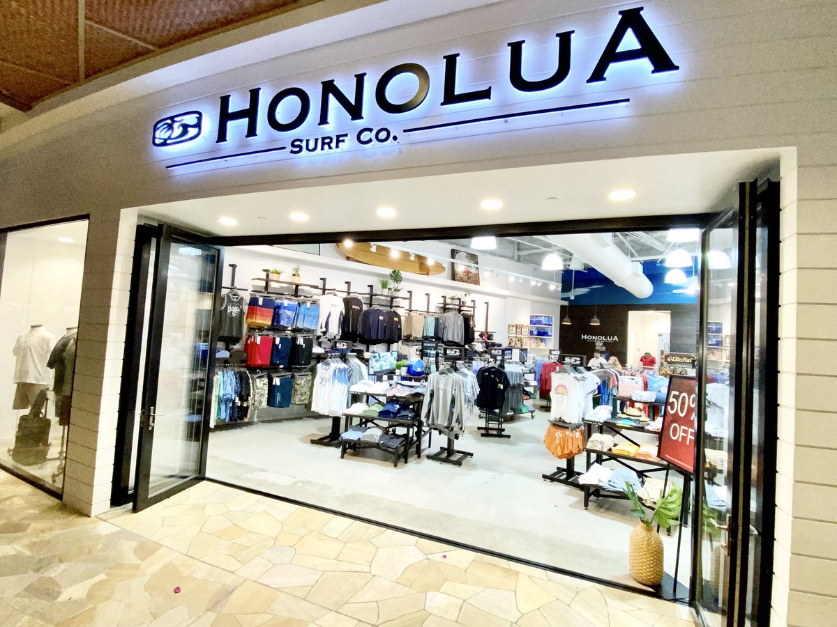 Cruise by your favorite Honolua Surf Co. store before your next fun beach outing, we have everything you need for the whole family to have an awesome beach day! 🏖️🩳☀️👙🤙 #lifesabeach #hawaiilivin #oahu #kauai #bigisland #maui #honoluasurfco #alohavibessince95