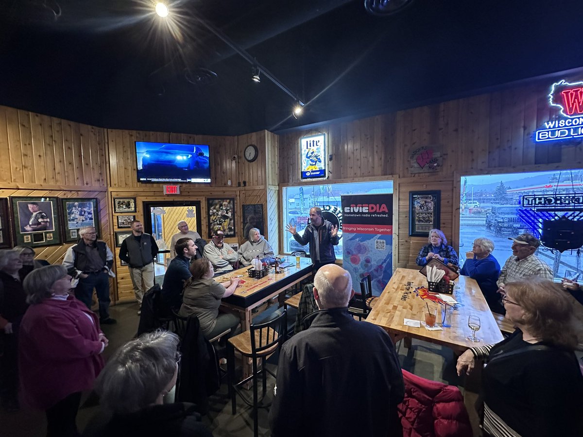 What is Great About Wisconsin, Beer, Curds and Radio! Awesome turnout tonight in Richland Center with @civicmedia and @allbaughshow!