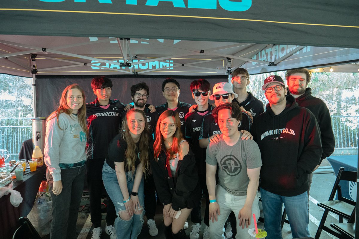 Thanks to all the fans who stopped by our Immortals Progressive booth yesterday at #LCS Spring Finals for goodies, boba, and to meet our team and @yougellyy! We can't wait to see everyone again next time 💚