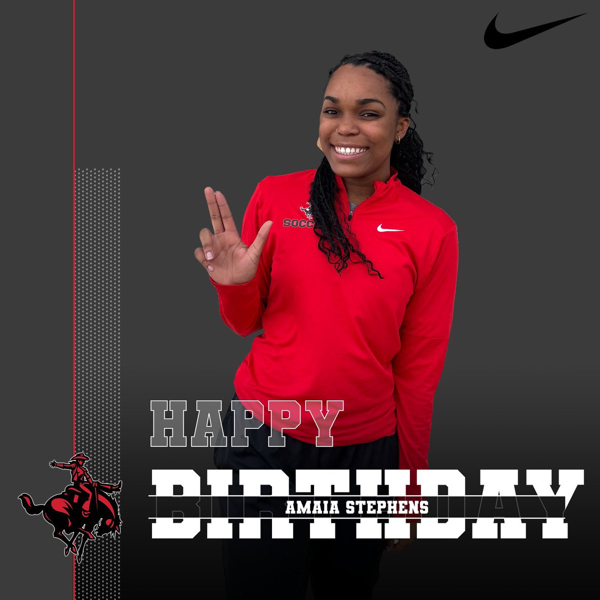 Happy Birthday to freshman striker Amaia Stephens! We hope you have a great day! 🥳🎁 #RRR