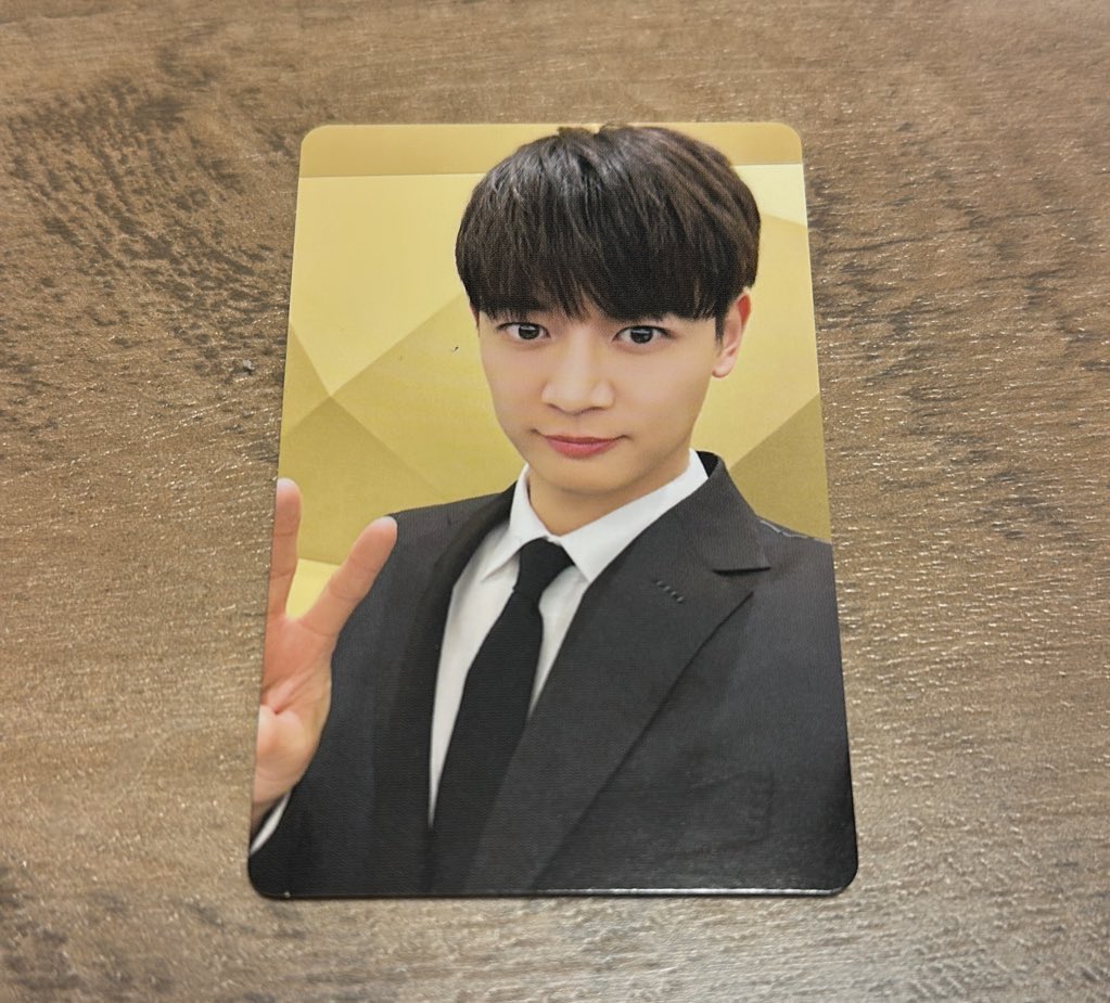 harmik_a's tweet photo. SHINee×JOGUMAN POP-UP 交換

譲　→写真1枚目
　　　購入特典トレカ(ミンホ)

求💕→写真2枚目
　　　購入特典トレカ(キーorテミン)

郵送にて交換希望です📮
交換していただける方がいらっしゃいましたらよろしくお願いいたします🙏 https://t.co/nJimFGzNgt
