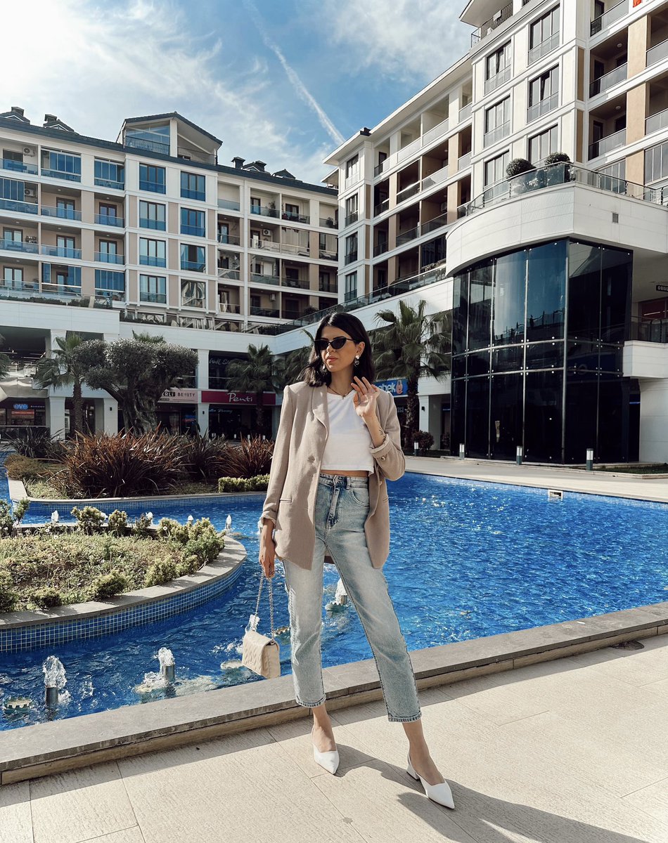 Kurt kışı geçirdiiii yediği ayazzz hala aklındaaa pozu 💅