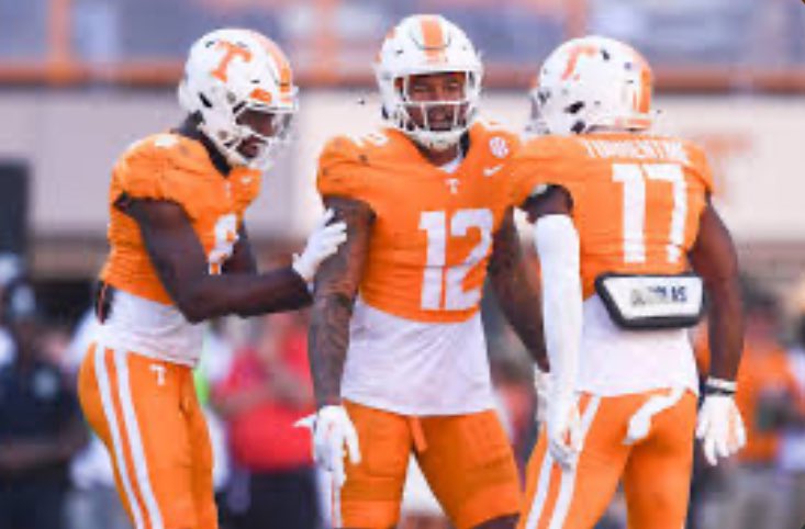 #AGTG I am extremely grateful to have received an offer from rocky top 🟠⚪️ @ChadSimmons_ @SWiltfong247 @adamgorney @BHoward_11 @ALLGASATHLETES @TDARecruiting @coachblackmon @LevornH
