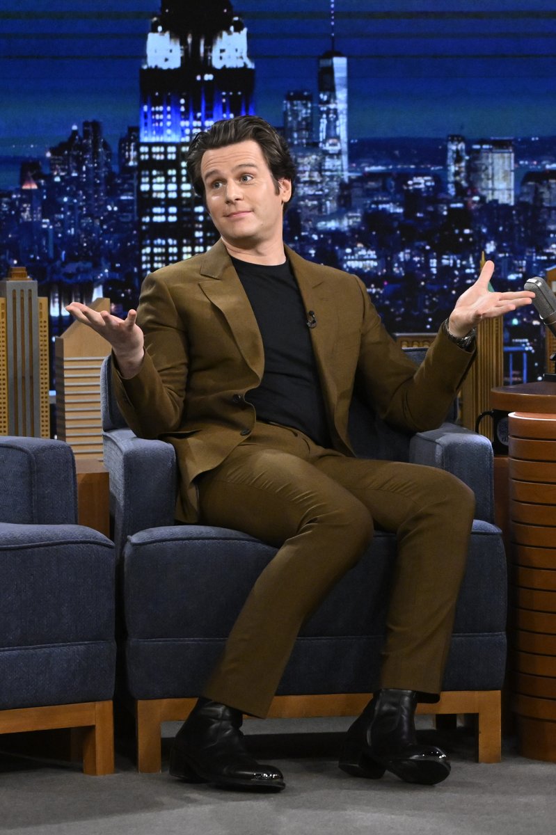 TONIGHT: Jonathan Groff talks his hit Broadway musical @MerrilyOnBway! #FallonTonight