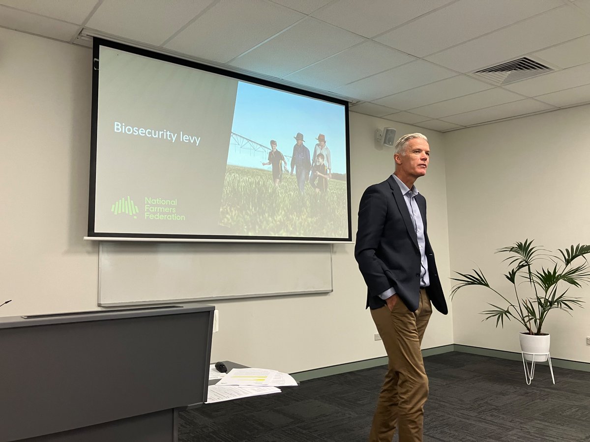 Biosecurity is fundamental to Australian ag & its global value 🇦🇺 Our second @ANUAgrifood speaker @tonymahar from the National Farmers Federation highlights the need to get the biosecurity framework right incl transparent use of the collected funds to deliver +ve outcomes 🌱