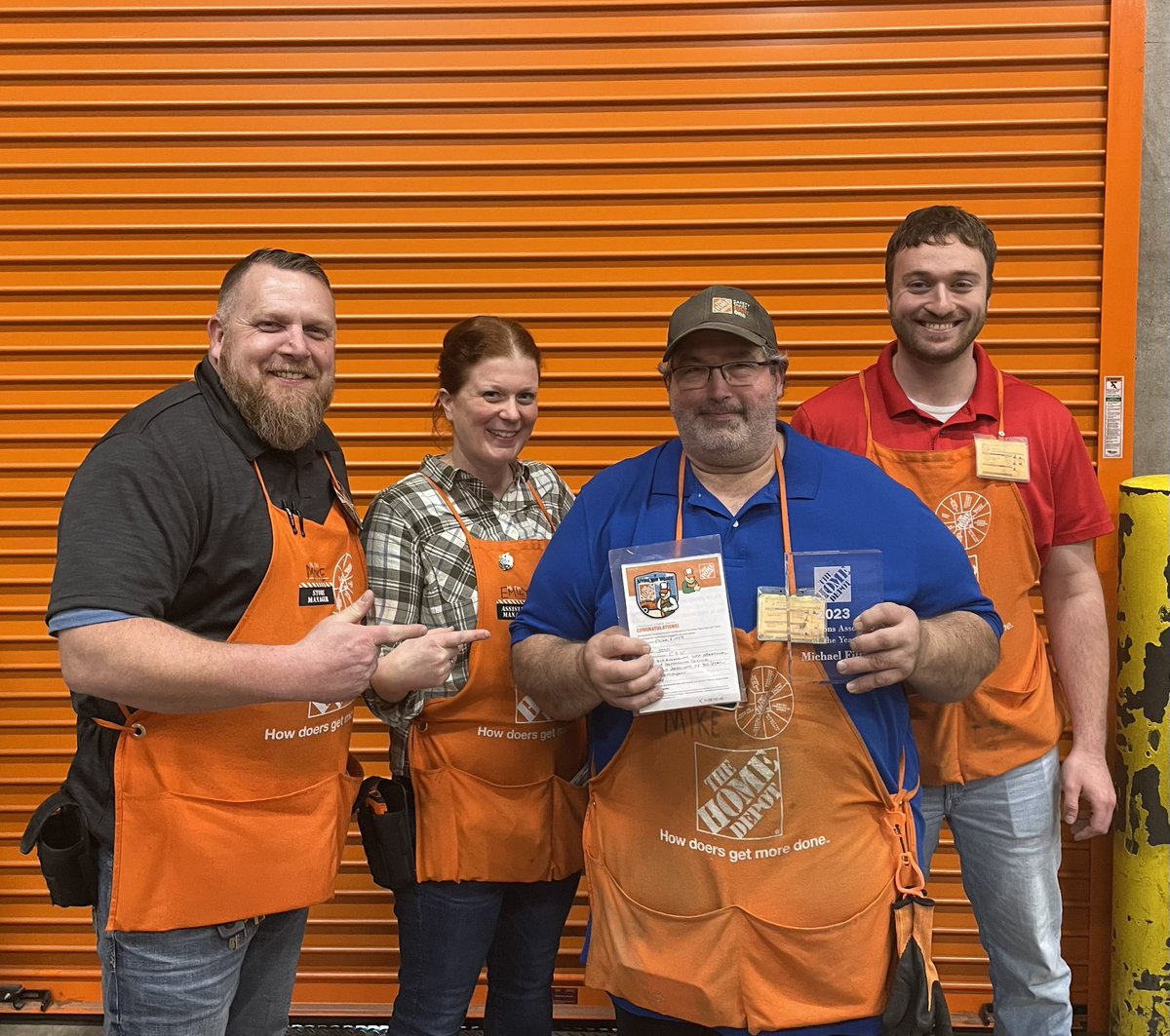 We're Celebrating our Operations Associate of the Year for 2023! Big Congratulations to Mike in receiving & Thank you for your commitment to Operational Excellence, Shrink Controls and the In Stock process @AkronHomeDepot 🙌🏼👏🏼👏🏼👏🏼👏🏼We Appreciate all you do!