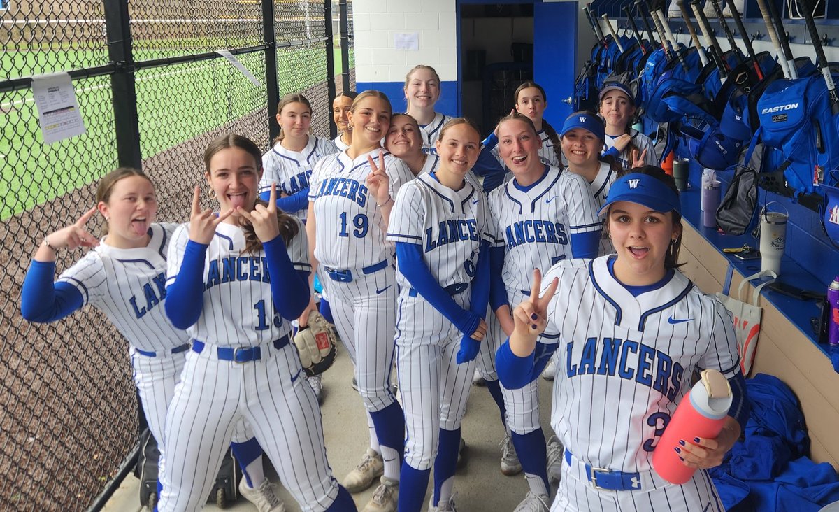 WTFDLANCERSOFTBALL tweet media