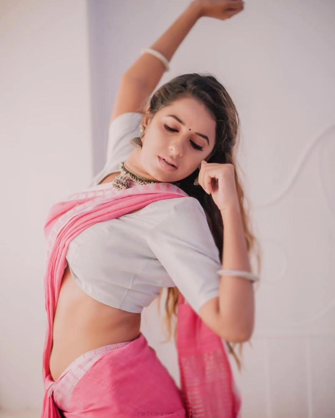 GKHrLJ5aQAEpLi4?format=jpg&name=large