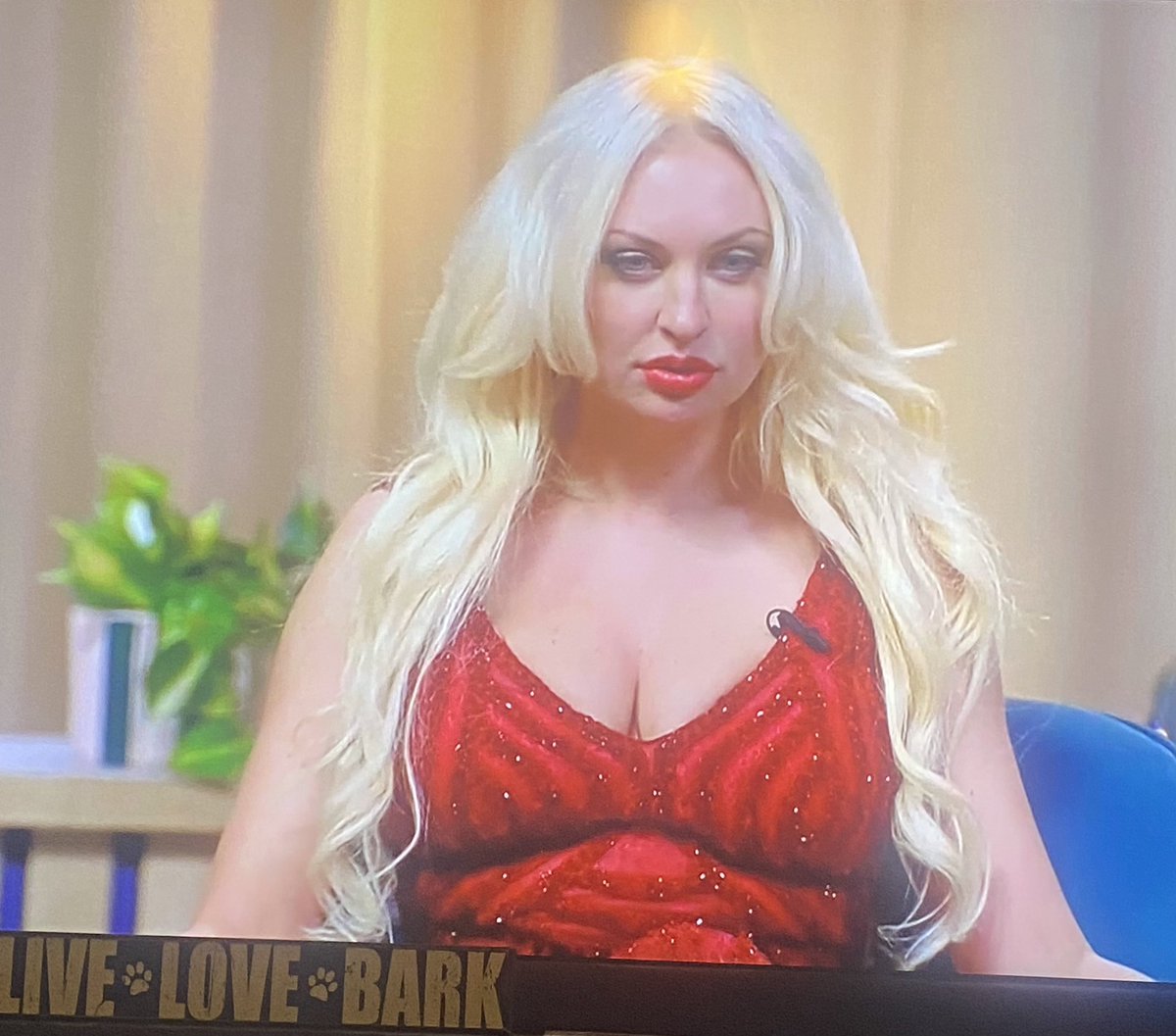 #90DayFianceTheSingleLife #90DayTheSingleLife #90dayfiance 
Natalie: this is my vampire face 😆