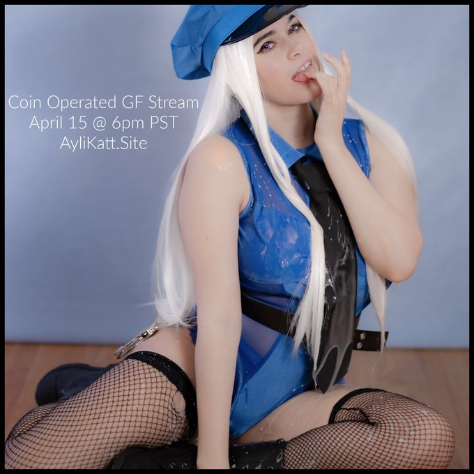 Cum play with me! 😋 https://t.co/cc8vj4g79d<a href="/tag/pride"class="tags"><span>#pride</span></a>