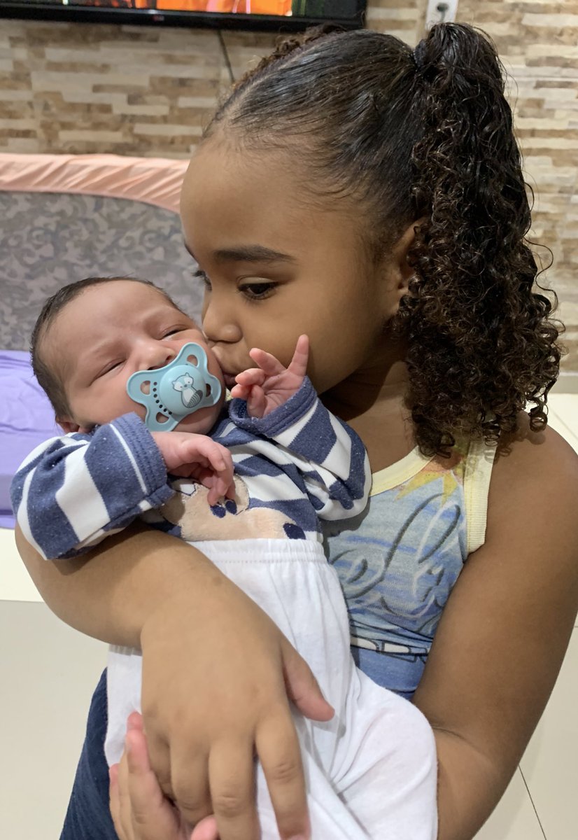 Maedamaite123's tweet photo. Minha vida ganhou mais sentido depois que vocês chegou!! Razões do meu viver🫀❤️‍🩹👩‍👦 https://t.co/3hJEeRuL7S