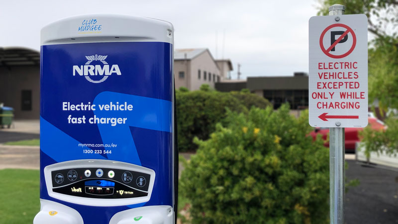 South Australia has joined other states in ICEing fines - here's a list of all the state rules and fines implemented in Australia to date, plus how private carparks differ mynrma.com.au/electric-vehic…