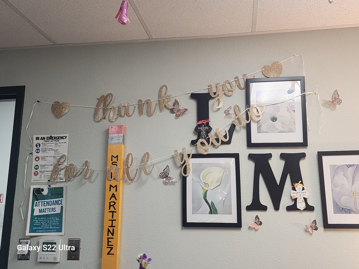LMartinez_PHE's tweet photo. What a GREAT start to Assistant Principal week!! So blessed to be at Slider and working with an awesome team!!πππ#PrideInEveryStride
#ExcellenceForAll
#TeamSISD
#Slider_Middle https://t.co/0UZV0ggAvE