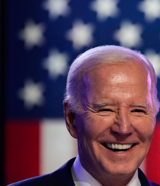 Drop a 💙 if you support Biden