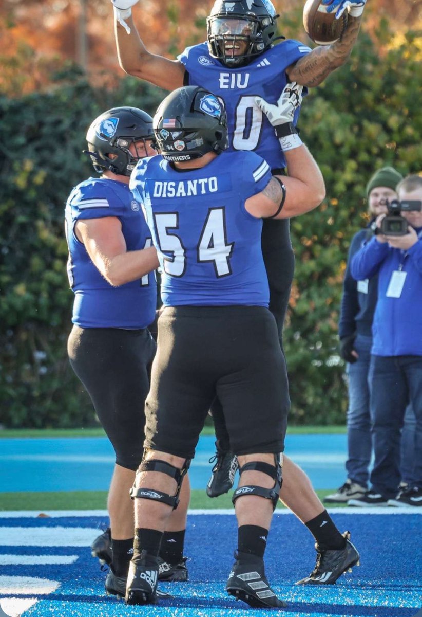 I will be visiting Eastern Illinois University Sunday April 7th. Thank you @Coach_TPugh for the invite!! @statechampsmich @TheD_Zone @grpioneers @nicdisanto_