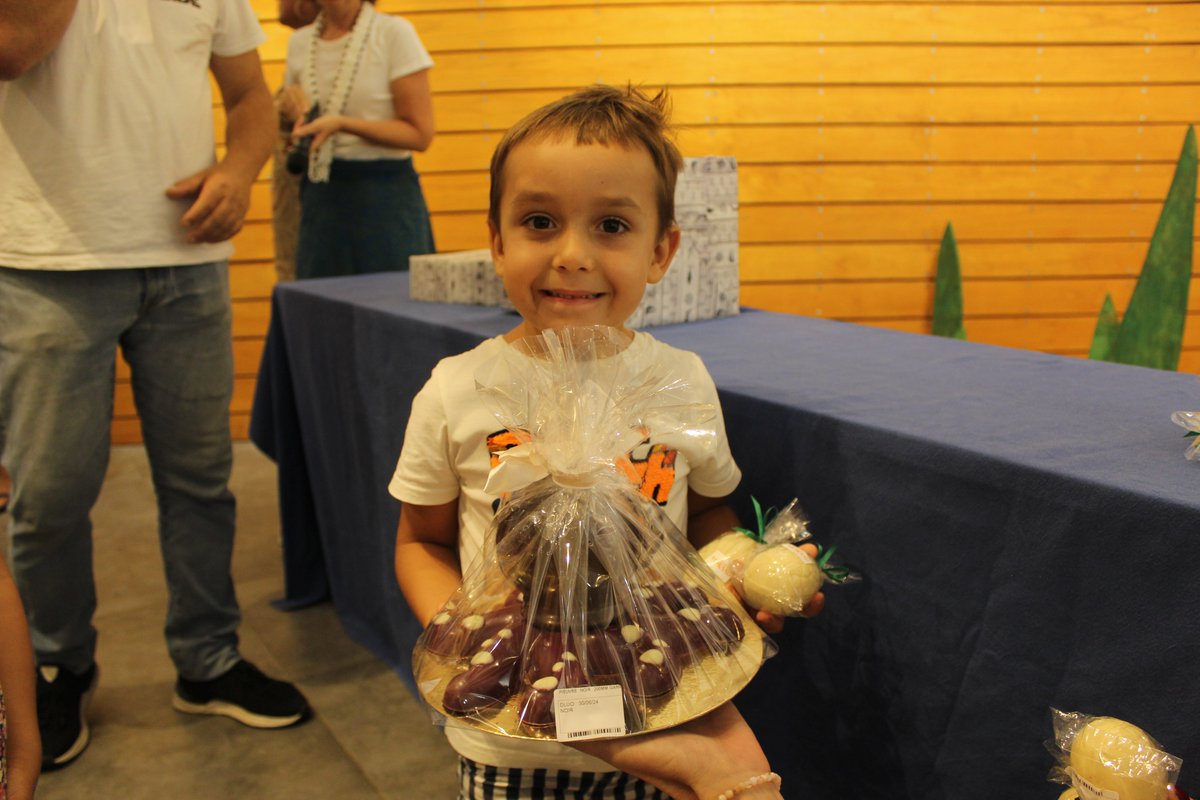 Tout est bien qui finit bien, le poulpe aux oeufs d'Or a heureusement retrouvé ses oeufs😊! Un grand merci aux petits explorateurs qui lui ont permis de réintégrer sa grotte en retrouvant son chemin ! 👉Prochaine animation samedi 4 mai, un Cluedo géant en préparation. #paques2024