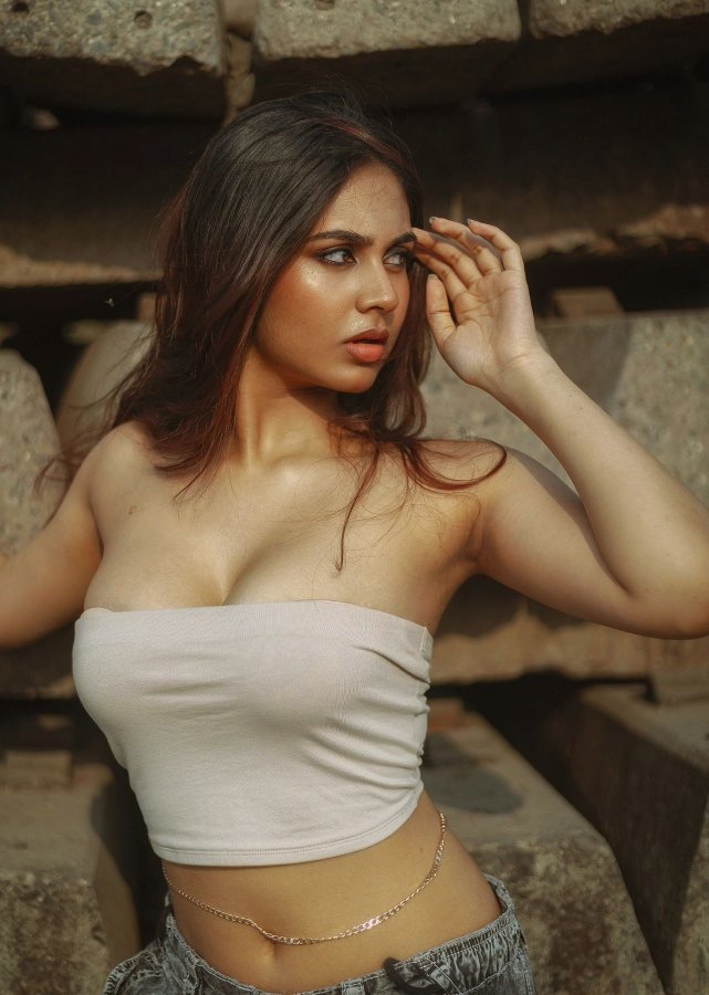 GKI0LOqaEAA6xu-?format=jpg&name=900x900