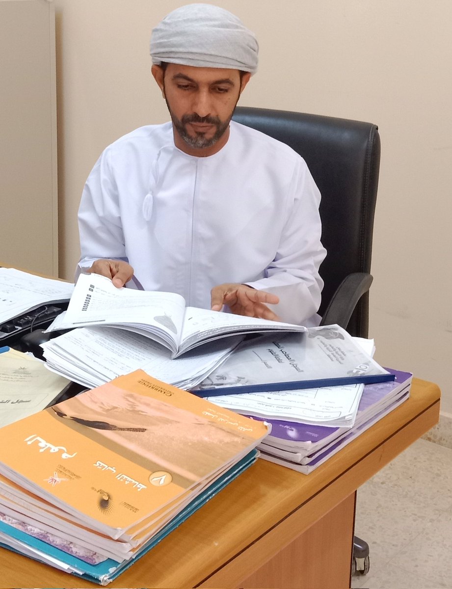 تشرفنا اليوم بزيارة أ/عامر الهاشمي (أخصائي تقويم كيمياء)و أ/جمال السنيدي(أخصائي تقويم فيزياء) وذلك لمتابعة أدوات التقويم لمادتي الكيمياء و الفيزياء.
#تعلم_مستدام
#تعليمية_جنوب_الشرقية
<a href="/DepartmentofEE/">دائرة القياس والتقويم التربوي-جنوب الشرقية</a>
 #إدارة_التربية_والتعليم_بجعلان
#مدارسنا_بأعيننا