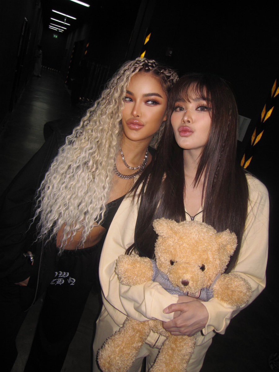 Engfa Waraha (ตัวจริง) tweet media