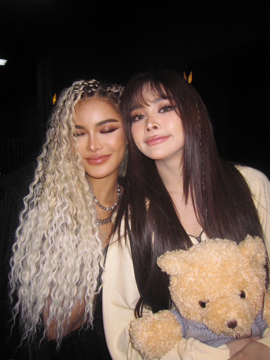 Engfa Waraha (ตัวจริง) tweet media