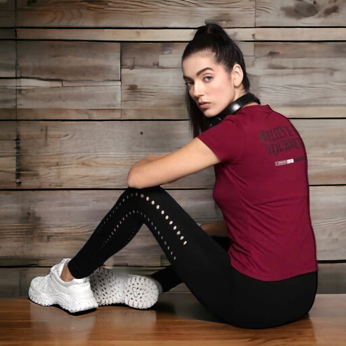 Freeecoupon's tweet photo. #HRX by Hrithik Roshan Typography Printed #TShirt For Women @ Rs.349/-. Click on #Buy to avail this #offer

#ShopNow: https://t.co/SmyoD5xvt4

#dealoftheday #dealhunter #dealfinder #deals #heatwave #activewear #flashdeal #Myntra #myntrafinds #flipkartdeals #Fitness #buynow #india https://t.co/JneRH8wbG1