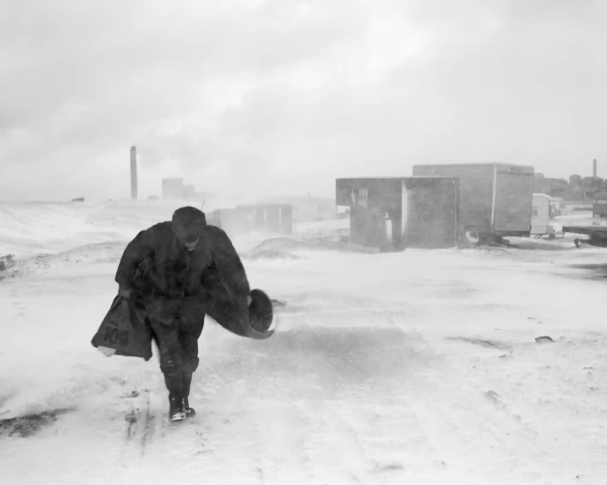 mixdevil66's tweet photo. ‘38 bastard years’: Boom & bust in the industrial north-east. A new exhibition brings together #ChrisKillip and #GrahamSmith’s seminal shots of #England’s north-east from 1975-87, when heavy industry and working-class life were transformed https://t.co/YxLMq7Qr9f #photography https://t.co/UxoNJZfhwt