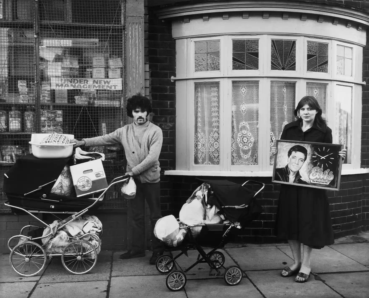 mixdevil66's tweet photo. ‘38 bastard years’: Boom & bust in the industrial north-east. A new exhibition brings together #ChrisKillip and #GrahamSmith’s seminal shots of #England’s north-east from 1975-87, when heavy industry and working-class life were transformed https://t.co/YxLMq7Qr9f #photography https://t.co/UxoNJZfhwt