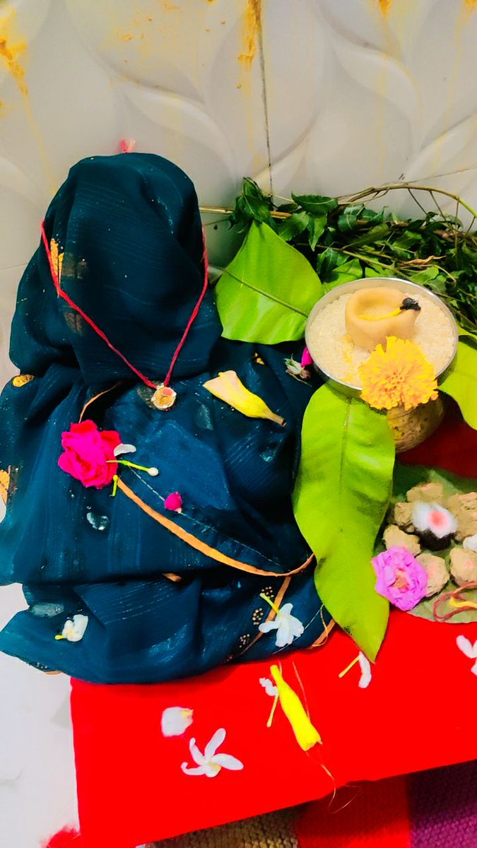 माँ शीतला की कृपा से आपकी समस्त मनोकामना पूर्ण हो।
आप सभी को #शीतला #अष्टमी के पावन पर्व की हार्दिक बधाई एवं शुभकामनाए..🙏