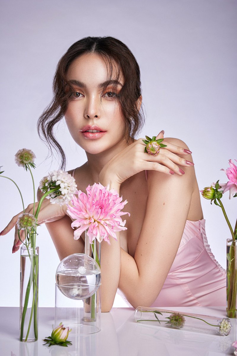 Charlotte Austin tweet media